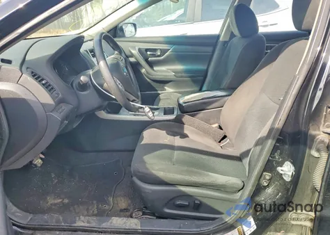 2015 Nissan Altima z USA, uszkodzony, nr VIN 1N4AL3AP3FN919713